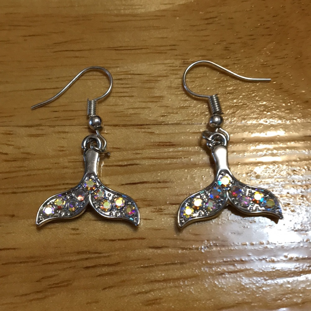Sparkling dolphin earrings
